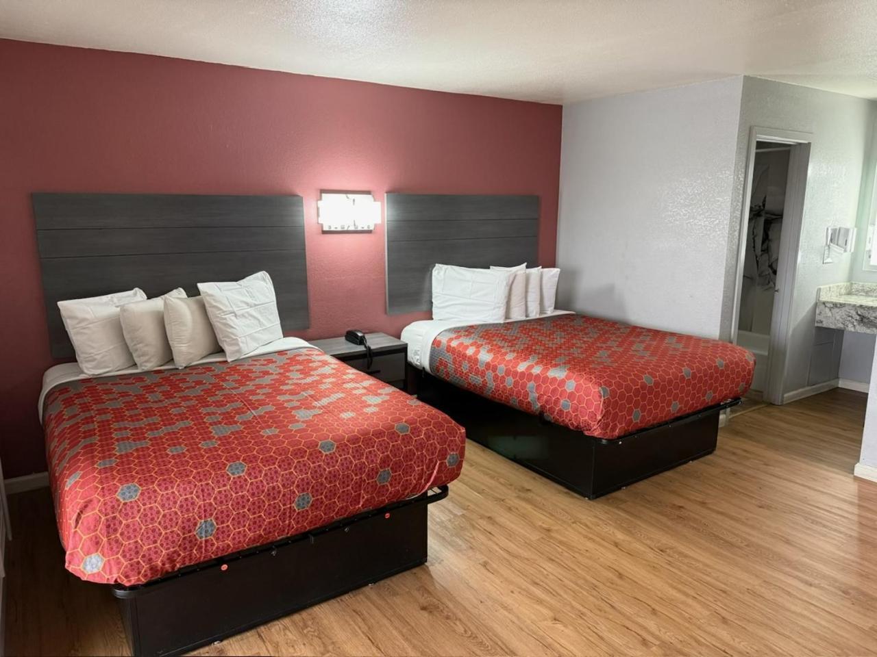 Ocean Gate Hotel