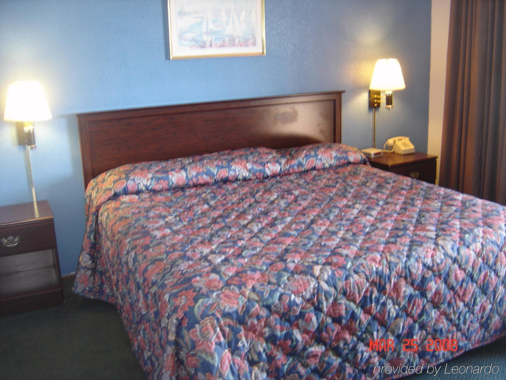 Ocean Gate Hotel