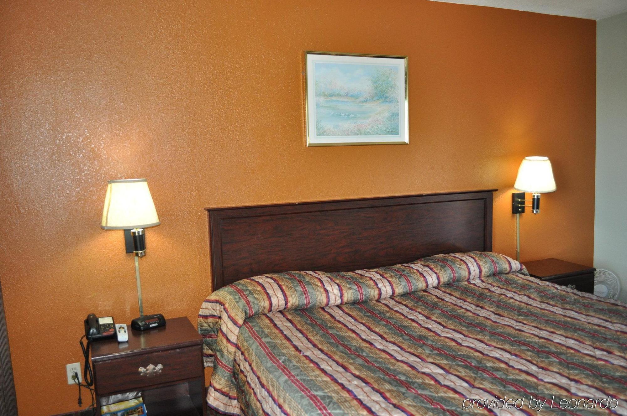 Ocean Gate Hotel 2*